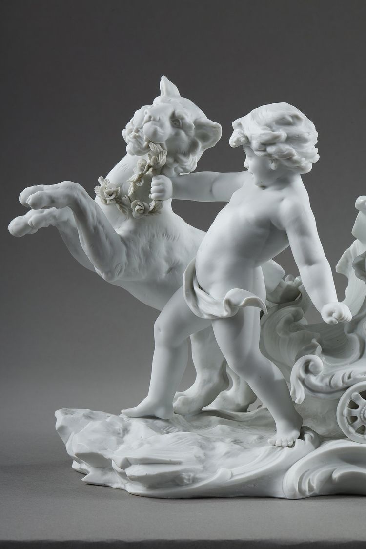 Corbeille à décor de putto et félin, manufacture Richard Eckert & Co