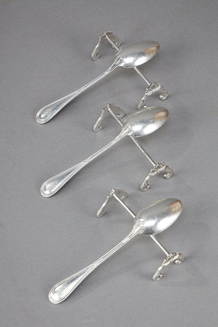 IMPORTANT SILVER AND Mother-of-pearl FLATWARE , IN ORIGINAL CASE. TÉTARD FRÈRES.