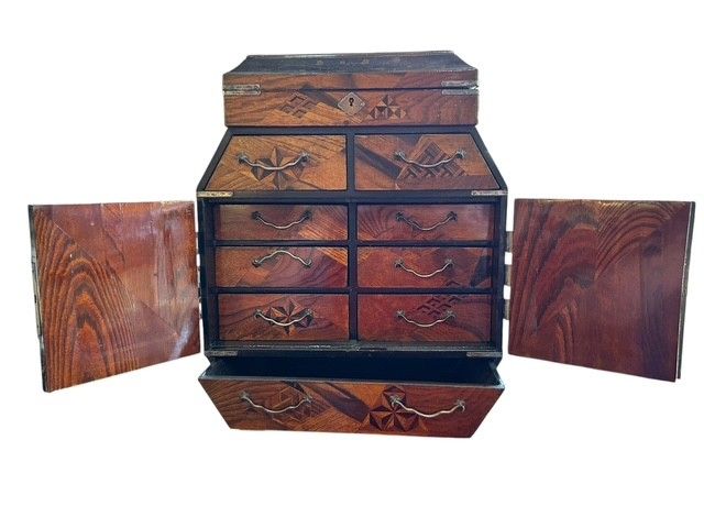 Cabinet - Japan - Meiji period (1868 - 1912)