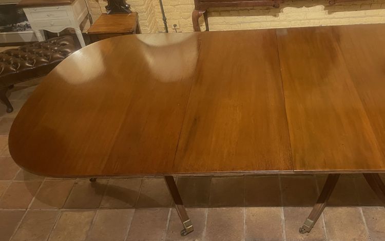 Table De Salle à Manger à Triple Piédestal En Acajou Massif - Angleterre ( 3m33 De Long)