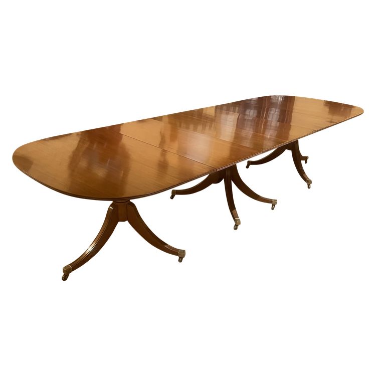 Table De Salle à Manger à Triple Piédestal En Acajou Massif - Angleterre ( 3m33 De Long)