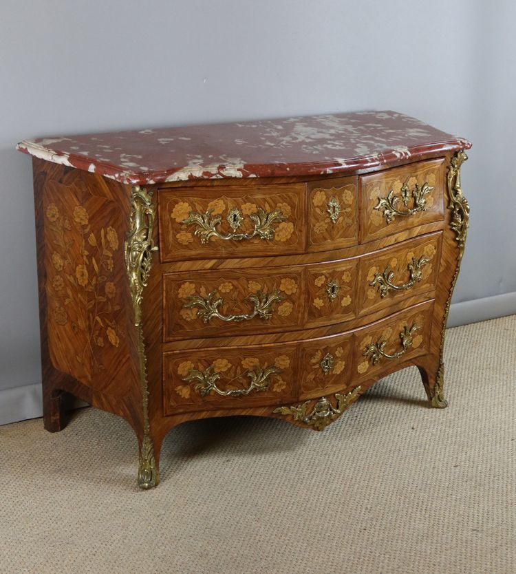 Commode Louis XV marqueterie de fleurs
