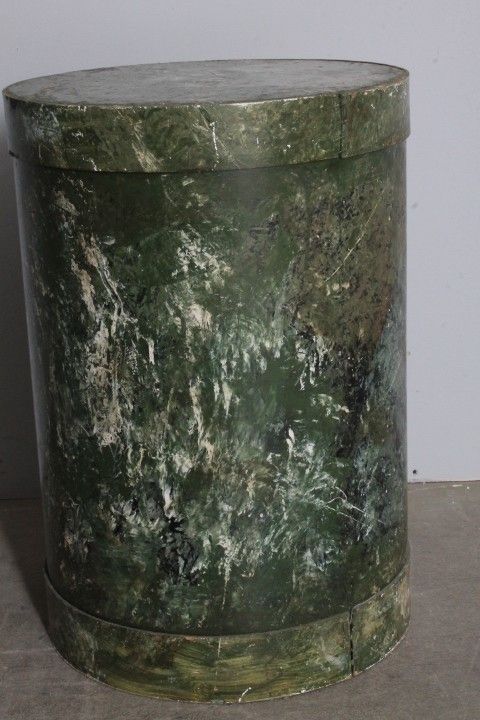 Antique cylinder statue base from the early 1900s painted in fake Alpine marble. H 61 diameter 42 cm