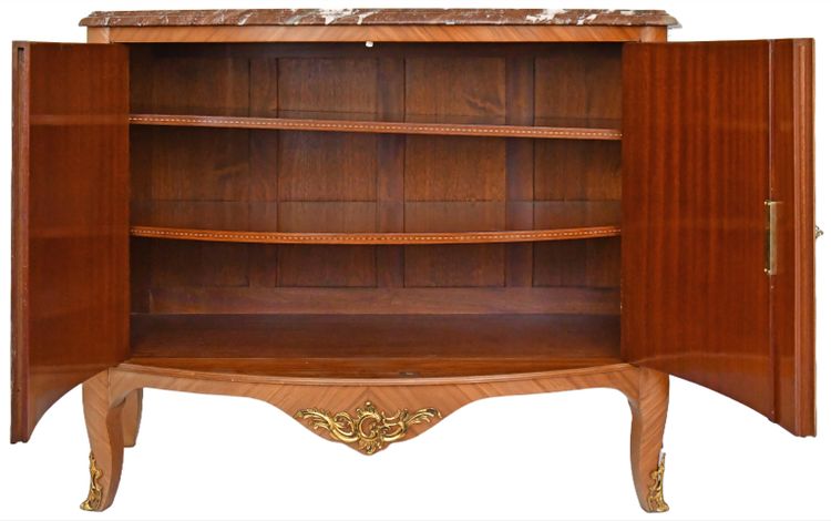Credenza intarsiata in stile Luigi XV