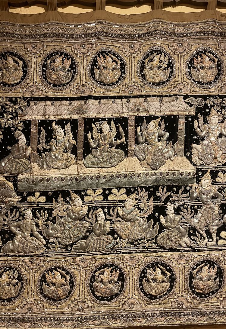 Large Embroidery Kingdom Of Siam 19th Century 3m35-1m85