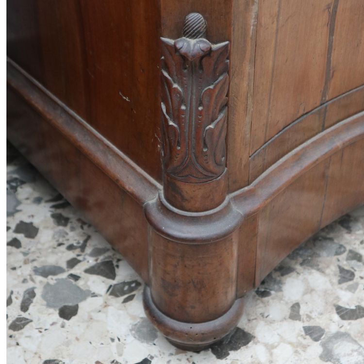 Cassettone Luigi Filippo in noce