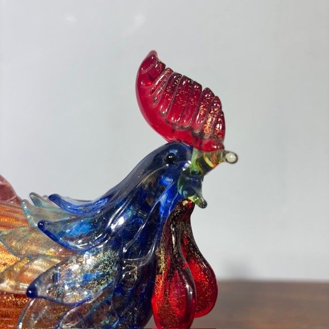 Sculpture en verre de Murano Coq de Barovier e Toso des années 50, magnifique avec des couleurs irisées. Mis h 17 