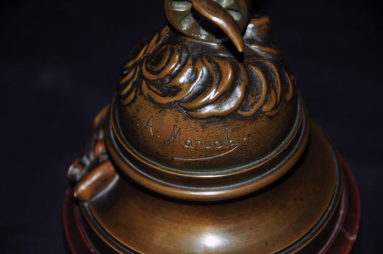 Bronzo intitolato "Ai Vincitori" firmato A.Manuela fine XIX secolo