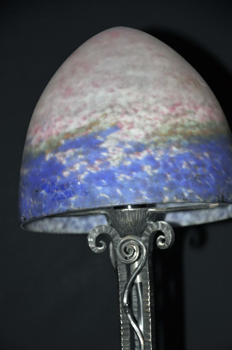 Lampe circa 1925 abat-jour signé Muller Frères pied en fer forgé 