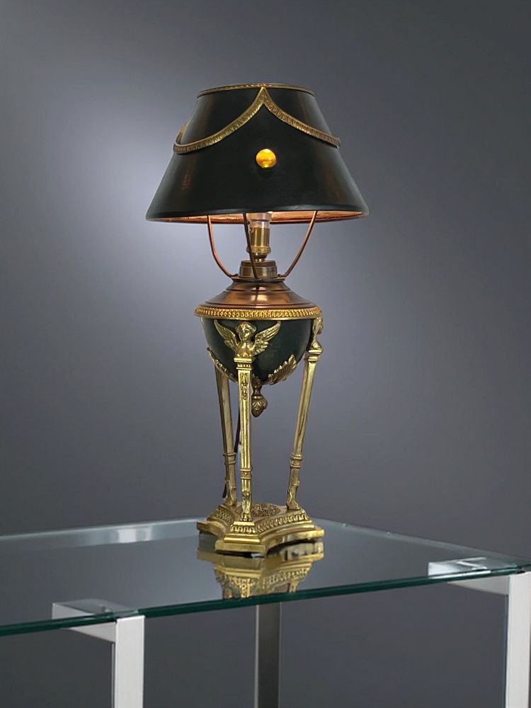 ANTIQUE EMPIRE STYLE LAMP IN BRONZE AND BRASS WITH DECORATED SHEET METAL LAMPSHADE