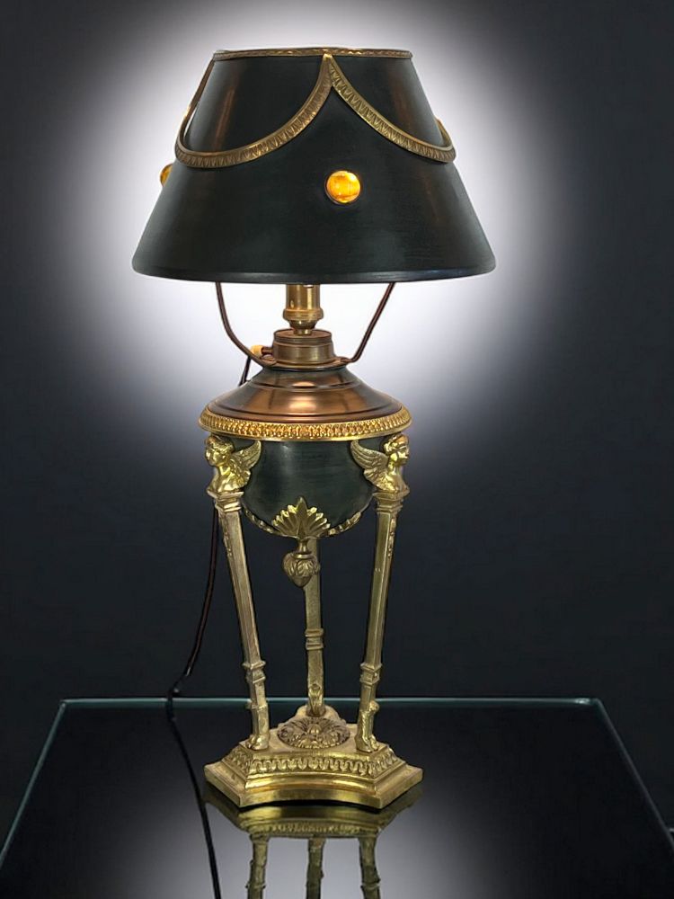 ANTIQUE EMPIRE STYLE LAMP IN BRONZE AND BRASS WITH DECORATED SHEET METAL LAMPSHADE