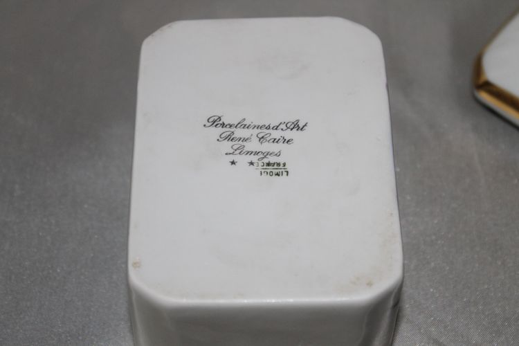 Set da toilette in porcellana di Limoges con decoro a iris firmato René Caire, anni '50