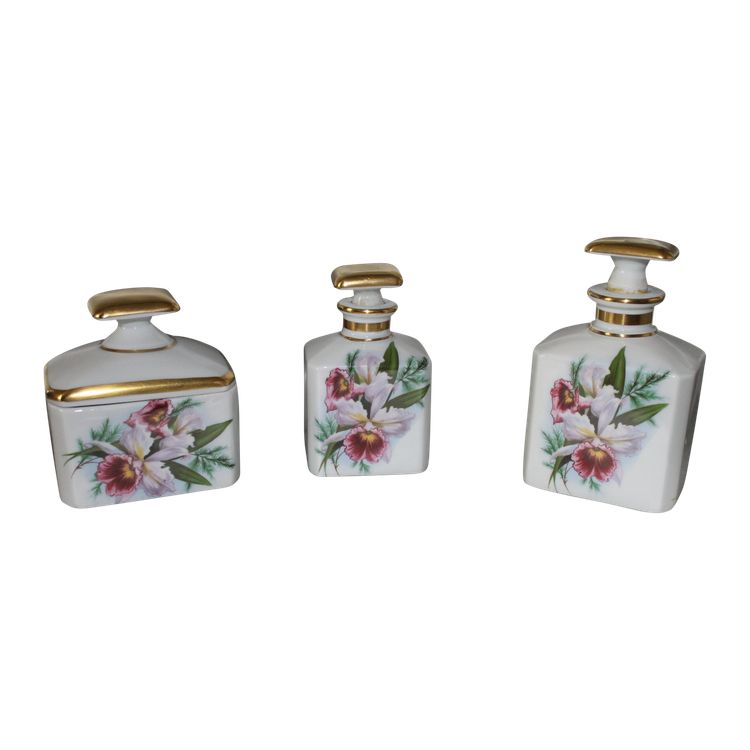Set da toilette in porcellana di Limoges con decoro a iris firmato René Caire, anni '50