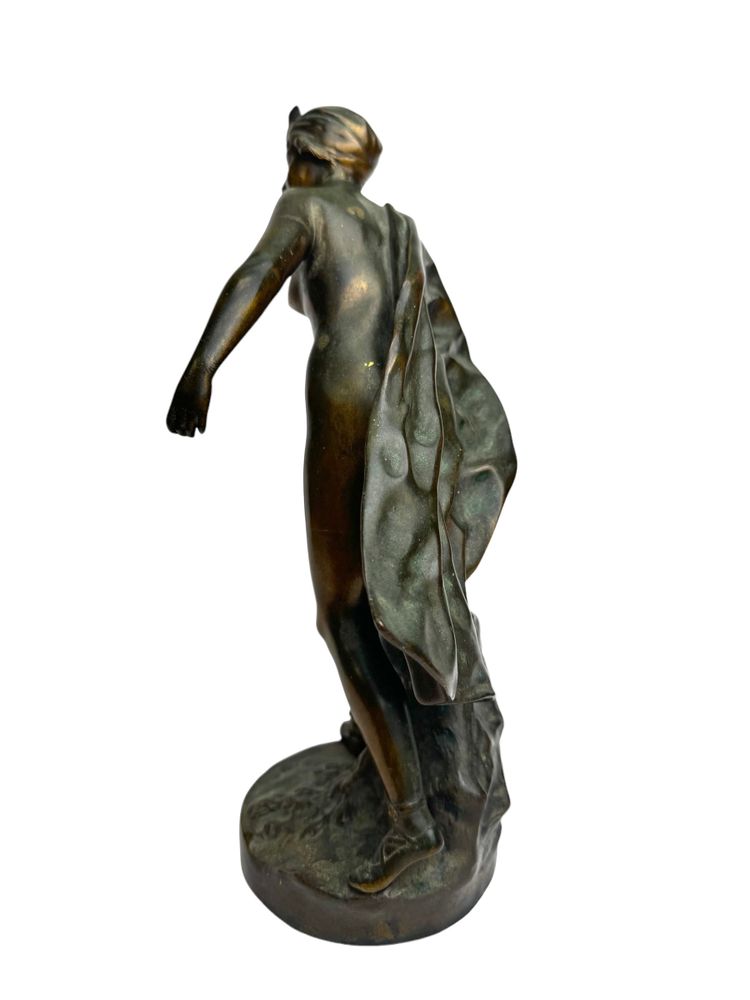 Gustavo Obiols Figura in bronzo, donna nuda