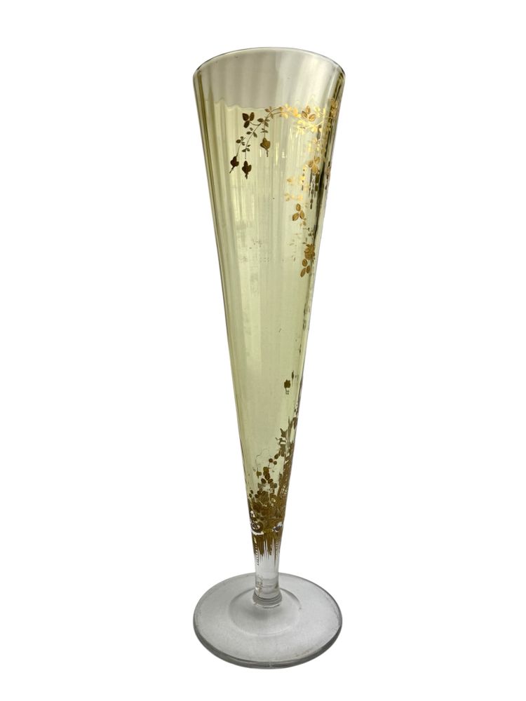 Baccarat - Conical Vase with Flower Branches Decor