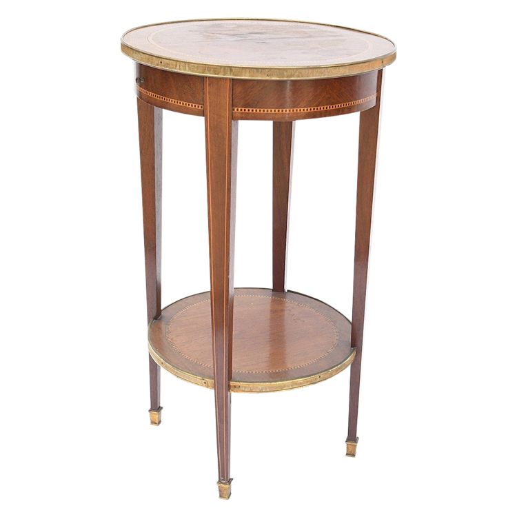 Pedestal table