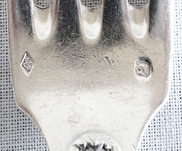 Louis XVI style cutlery set in solid silver for 12 people - 24 pieces - Minerva hallmark