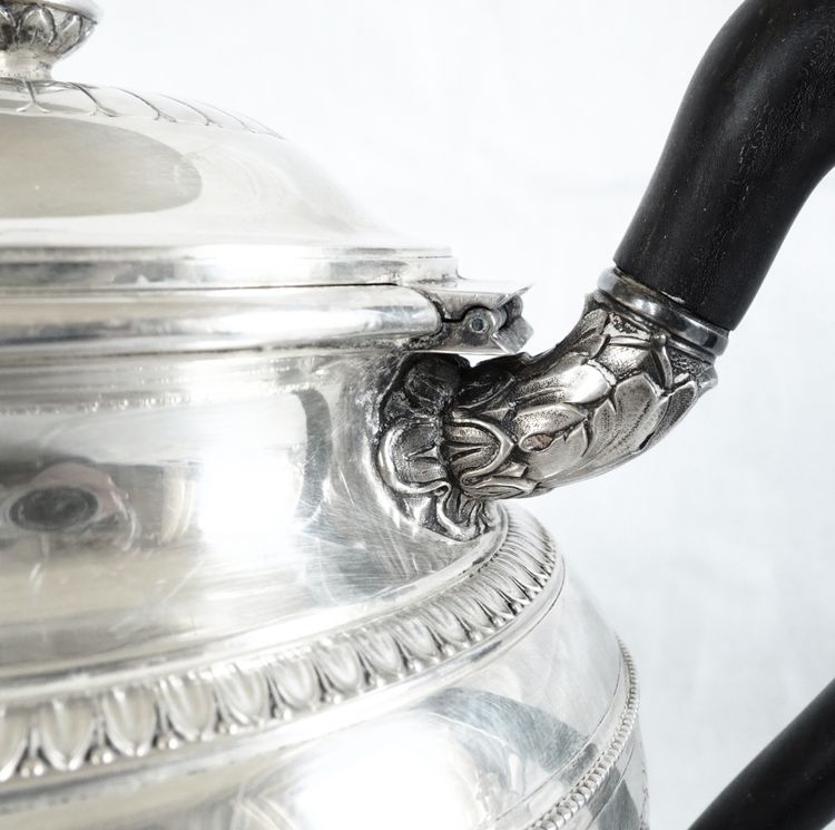 Lapparra: Empire style solid silver teapot - Minerva hallmark - 664g