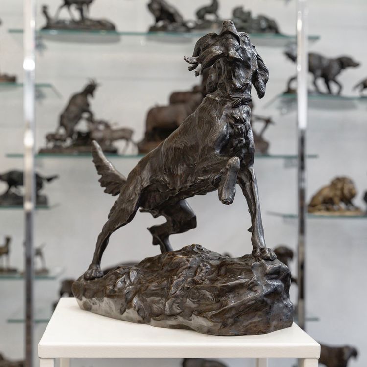 Scultura - Cane femmina setter "MISS", Arthur Marie Gabriel Comte du Passage (1838-1909) - Bronzo