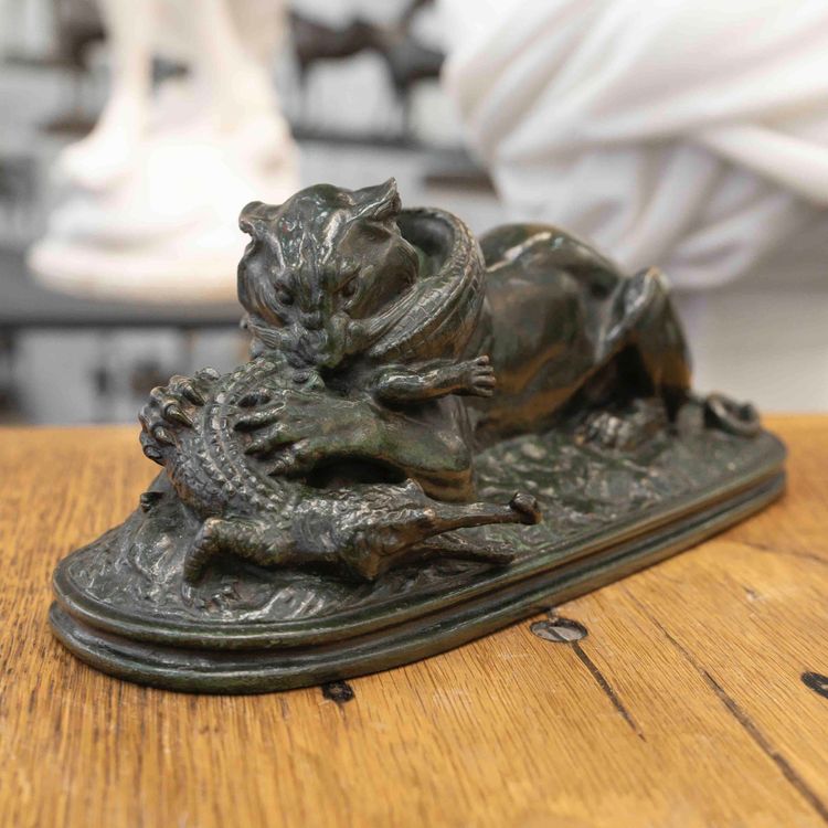 Sculpture - Tiger Devouring A Gharial , Antoine-louis Barye (1795-1875) - Bronze