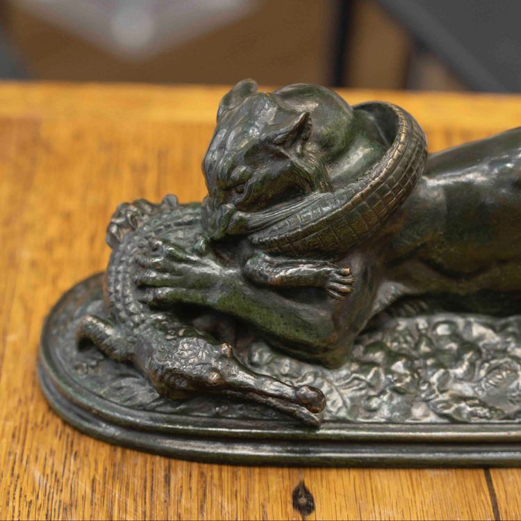Sculpture - Tiger Devouring A Gharial , Antoine-louis Barye (1795-1875) - Bronze