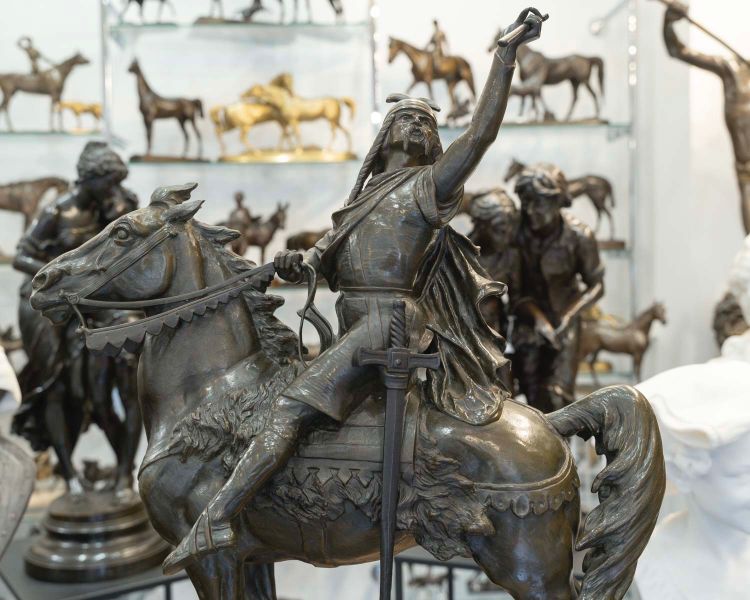 Scultura - Clovis Vainqueur, Édouard Drouot (1859-1945) - Bronzo