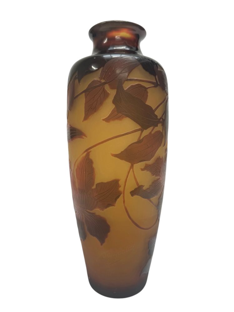 Paul Nicolas - D'Argental vase à décor de clématites 
