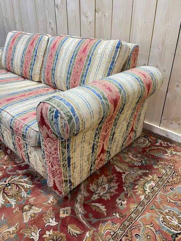 Sofa convertible to bed