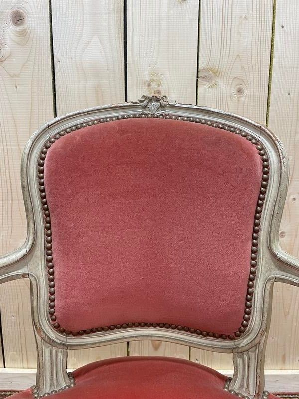 Cabrio -Stuhl im Louis XV -Stil in rosa Samt