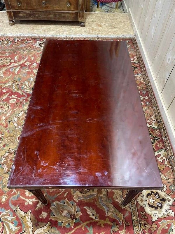 Table basse de style Louis XVI en acajou 