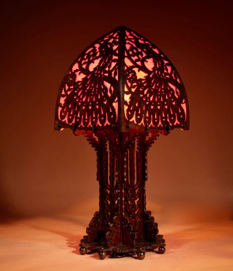 Amsterdam School, 1900-1920. Very impressive and elegant openwork wooden table lamp.