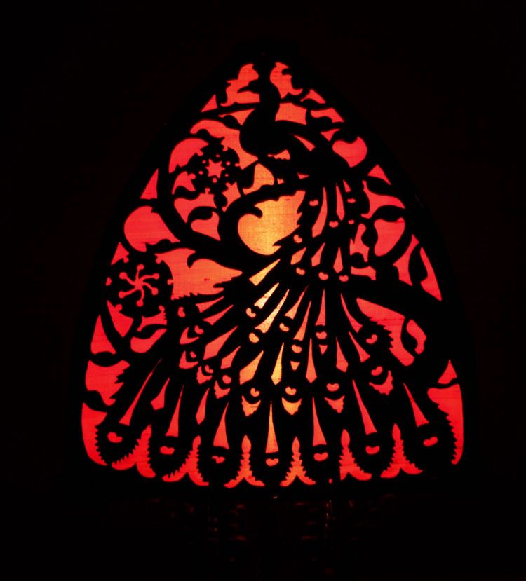 Amsterdam School, 1900-1920. Very impressive and elegant openwork wooden table lamp.