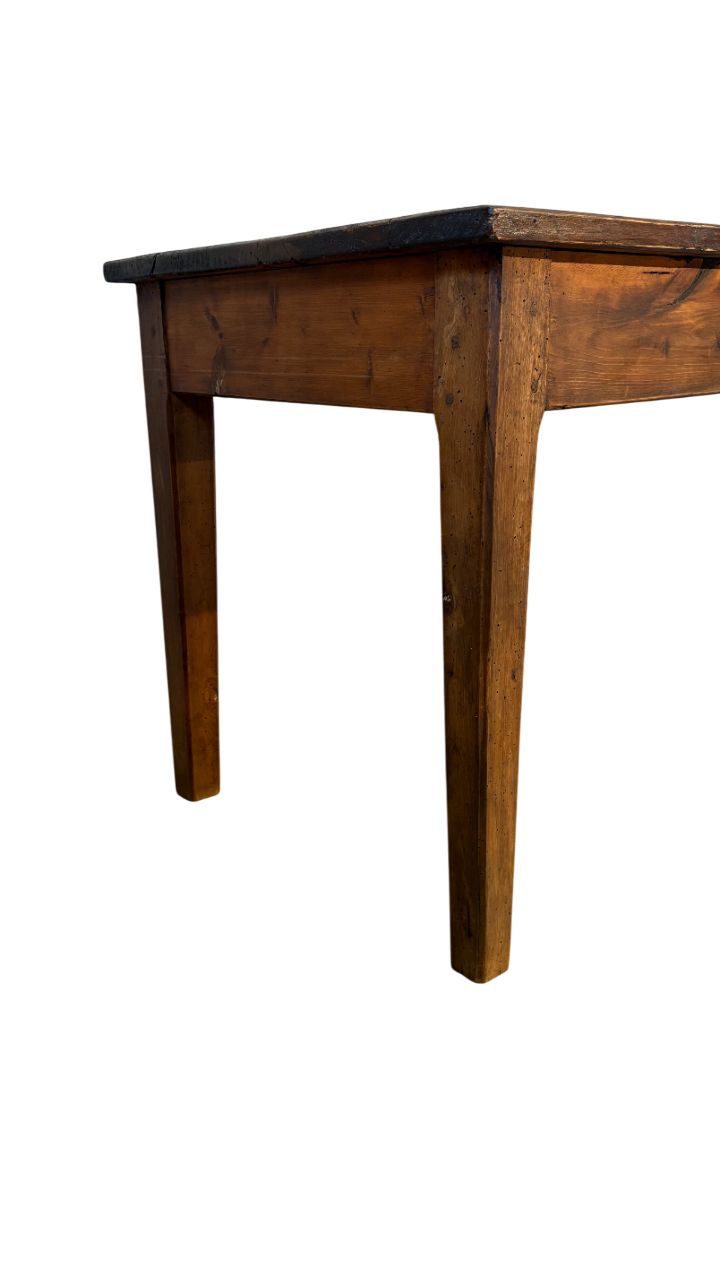 Table en sapin 1800