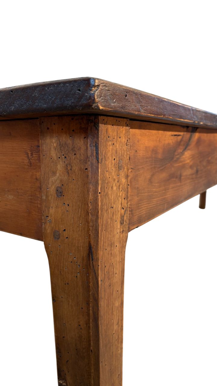 Table en sapin 1800