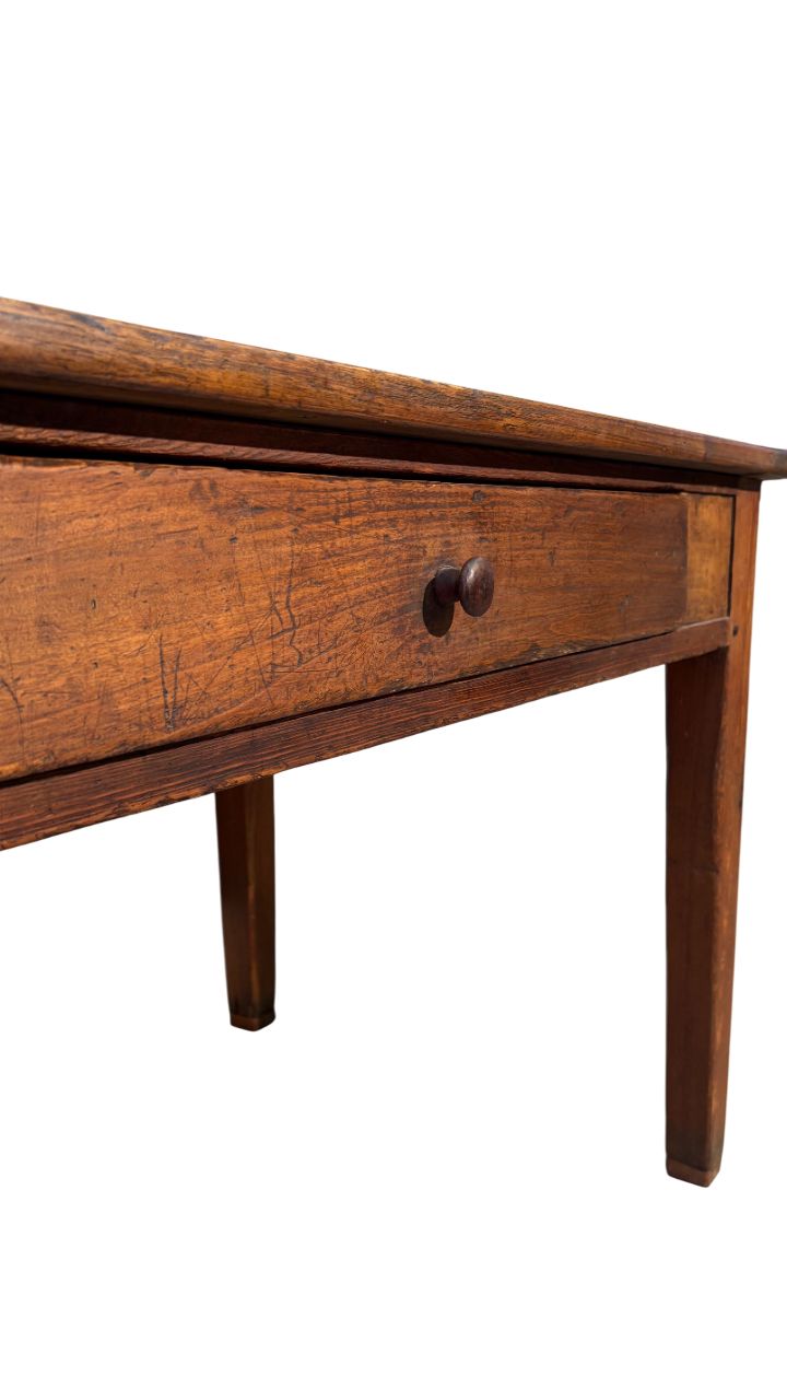 Table rustique en peuplier et mélèze 1800