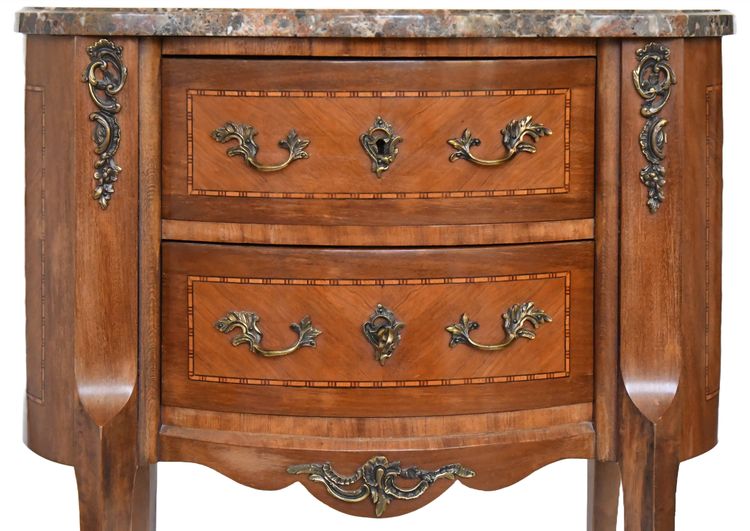 Petite commode de forme rognon de style Transition 