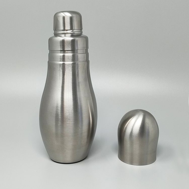 1970s Gorgeous "Bowling" Cocktail Shaker With Ice Bucket Tauma by Guzzini. Made in Italy