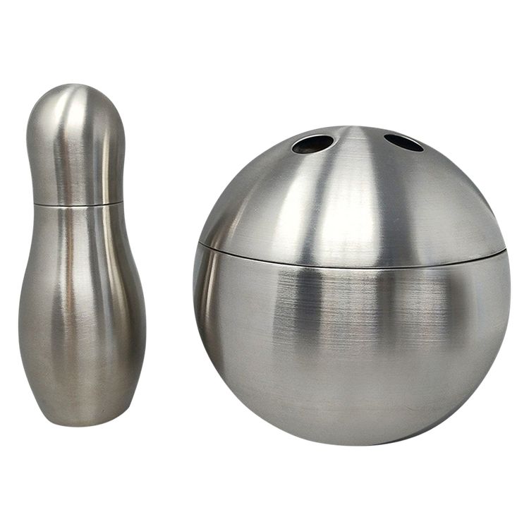 1970s Gorgeous "Bowling" Cocktail Shaker With Ice Bucket Tauma by Guzzini. Made in Italy