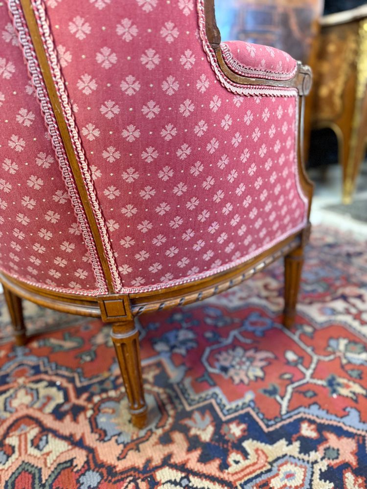 LOUIS XVI STYLE SHEPHERD'S CHAIR WITH EAR