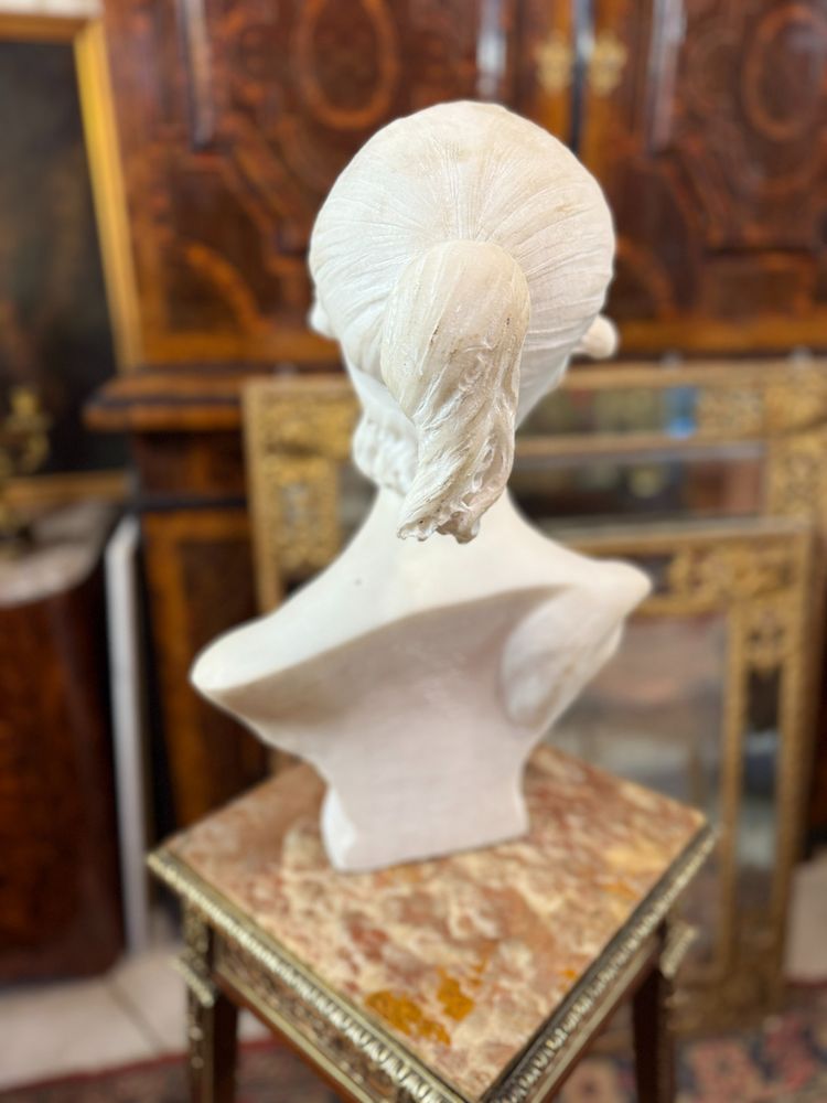 BUSTO DI DONNA IN MARMO DEL XIX SECOLO 