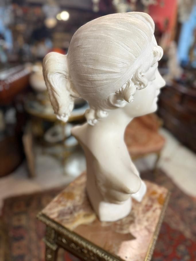 BUSTO DI DONNA IN MARMO DEL XIX SECOLO 