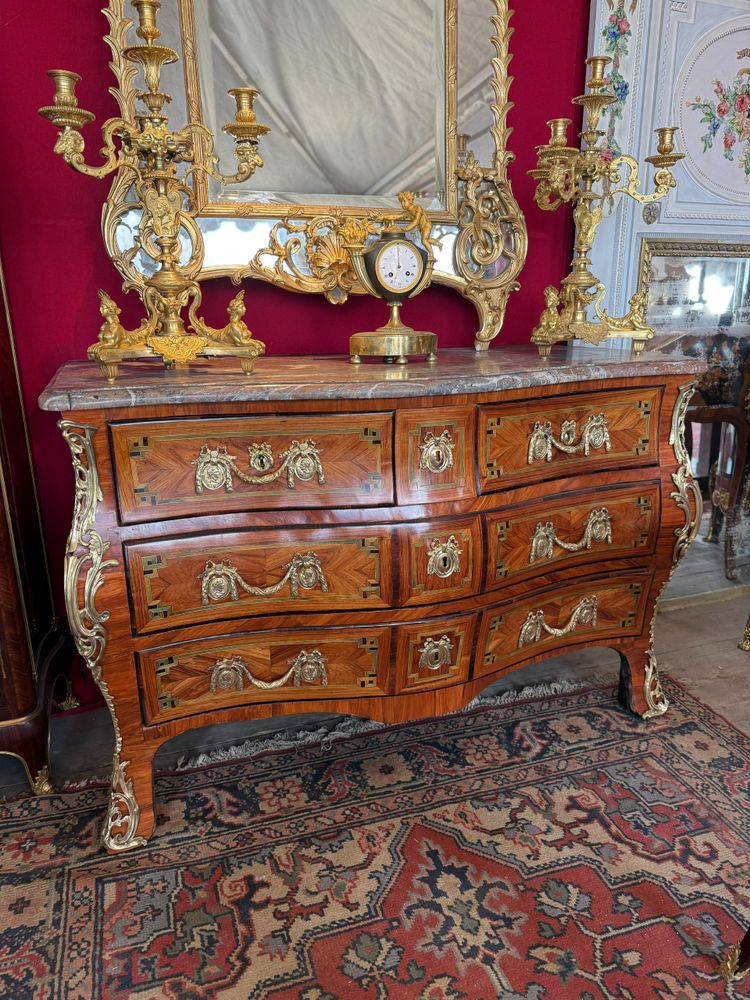 COMMODE TOMBEAU EPOQUE LOUIS XV - 18ème