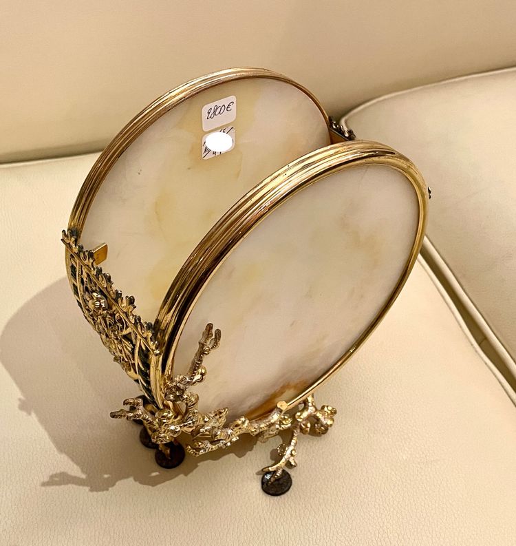 Vide-poche en agate et bronze doré, fin XIXe siècle 