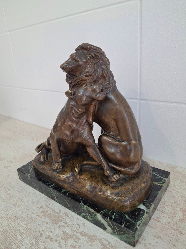Exceptional bronze signed Louis RICHE, gold medalist