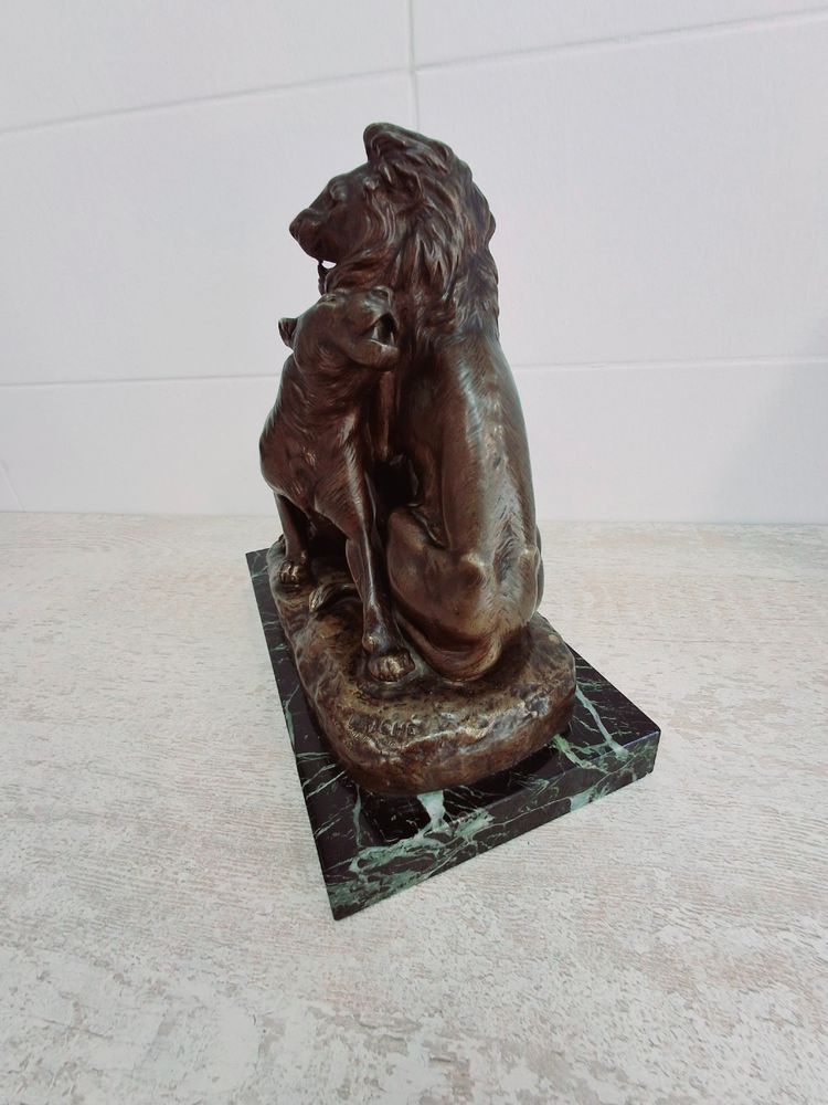 Exceptional bronze signed Louis RICHE, gold medalist