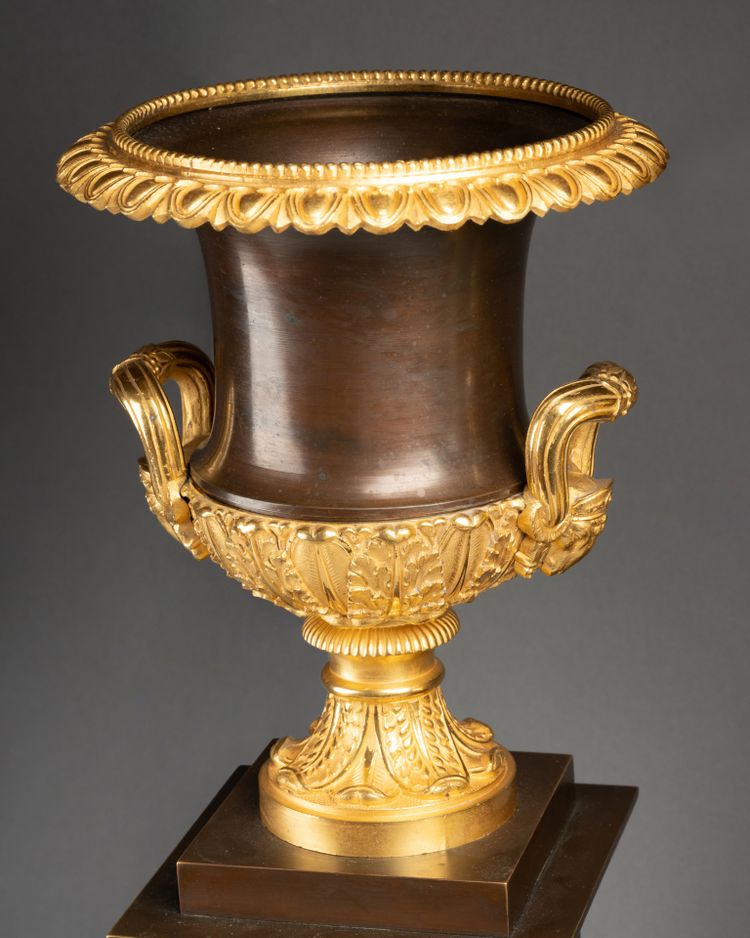 Pair of Medici Bronze Vases, 19th Century