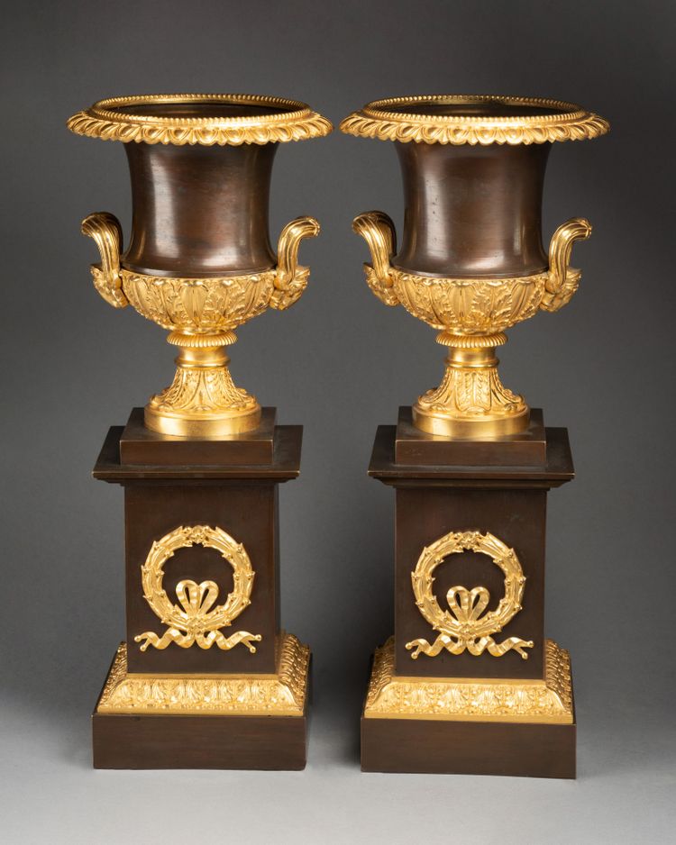 Pair of Medici Bronze Vases, 19th Century