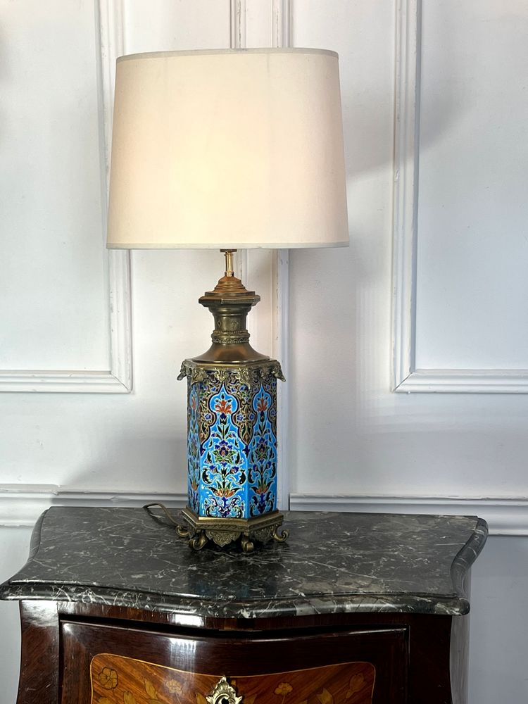 LAMPE ANCIENNE EN FAÏENCE VIEILLARD BORDEAUX ? OU LONGWY ? ORNÉE DE BRONZE
