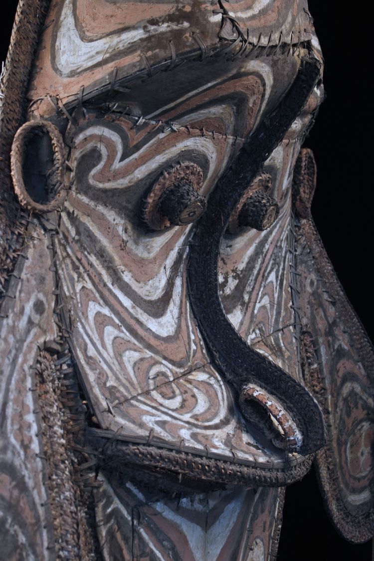 Masque de pignon, art tribal , art océanien, art traditionnel, Papouasie Nouvelle Guinée