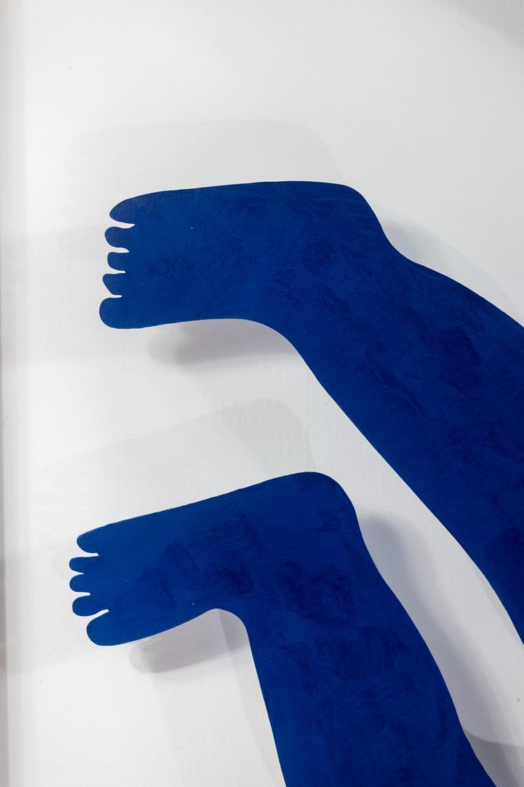 Pannello decorativo “Eva” in metallo laccato blu. Opera contemporanea. LS?2309?C